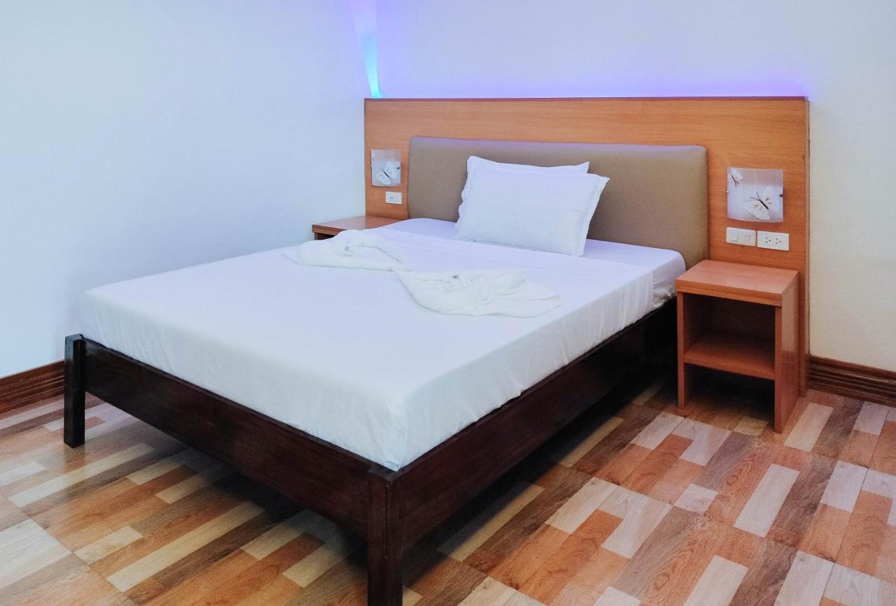 Reddoorz @ Sun Kissed Resort Guindulman Anda  Ngoại thất bức ảnh